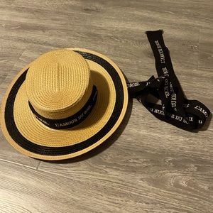 Gucci Authentic Wicker Hat with receipt copy